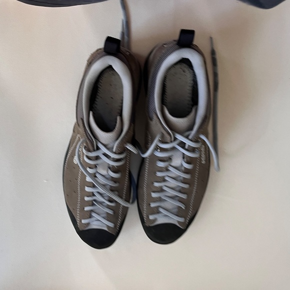 Asolo Women's Shiver GV Gore-Tex Hiking Shoe 10 ( no insoles) - Picture 3 of 7